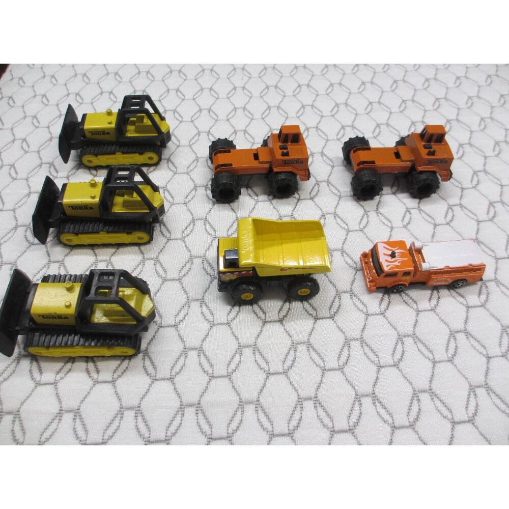 Lot of 7 Tonka Miniature Construction Vehicles
